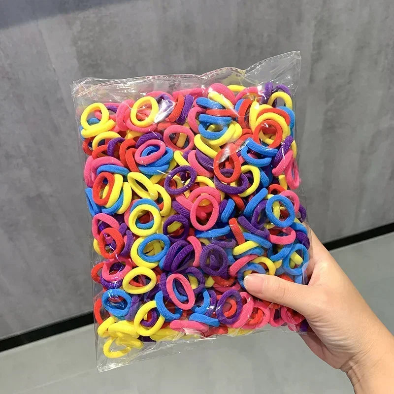 Pacote com 500 elásticos de cabelo